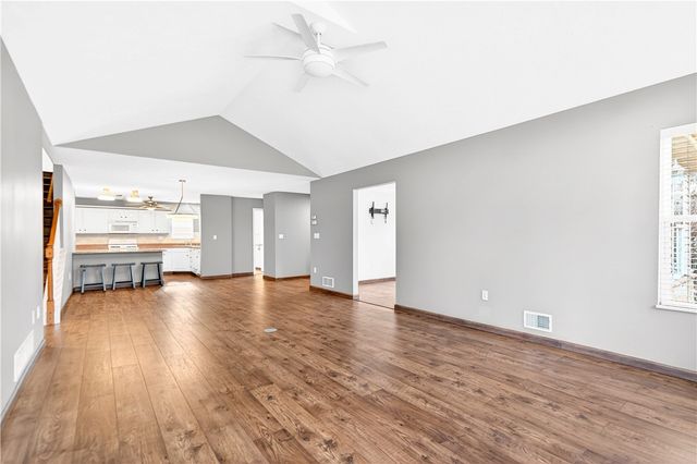 6034 Triple Crown Cir, Hempfield Twp, PA 15601