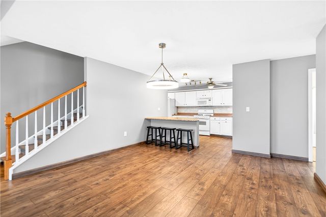 6034 Triple Crown Cir, Hempfield Twp, PA 15601