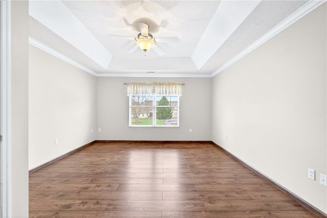 6034 Triple Crown Cir, Hempfield Twp, PA 15601