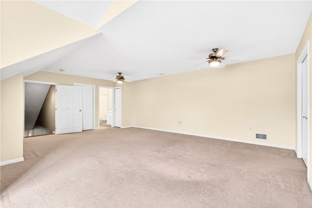 6034 Triple Crown Cir, Hempfield Twp, PA 15601