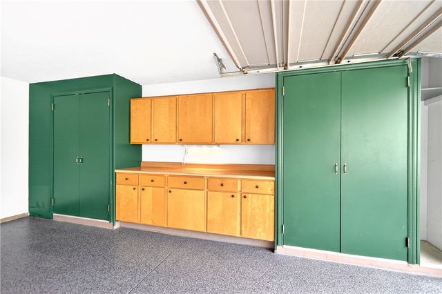 6034 Triple Crown Cir, Hempfield Twp, PA 15601