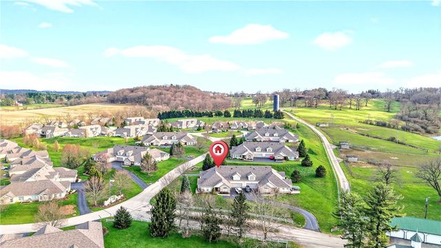 6034 Triple Crown Cir, Hempfield Twp, PA 15601