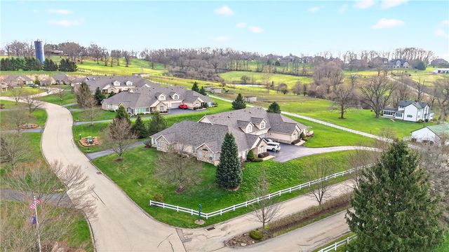 6034 Triple Crown Cir, Hempfield Twp, PA 15601