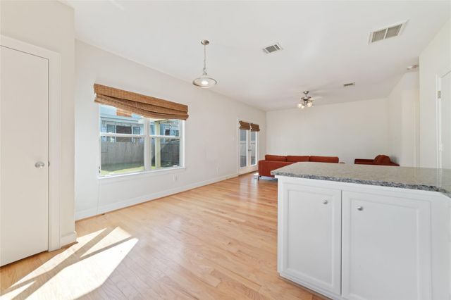 826 E 40th Street, Houston, TX 77022