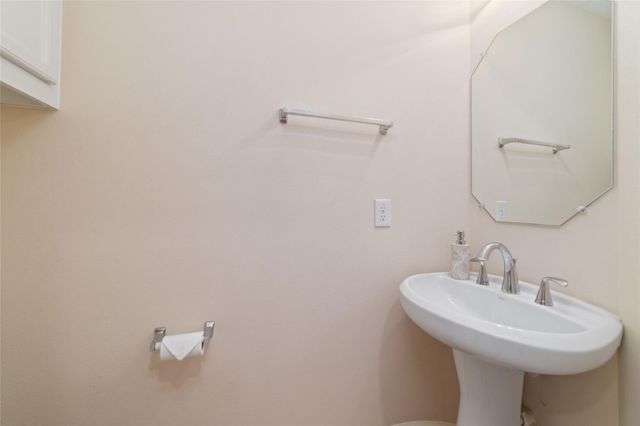 826 E 40th Street, Houston, TX 77022