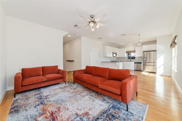 826 E 40th Street, Houston, TX 77022