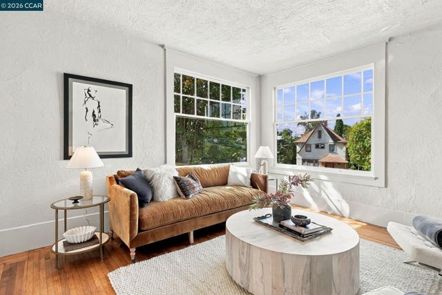 430 Adams St, Oakland, CA 94610