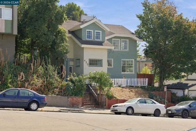 430 Adams St, Oakland, CA 94610