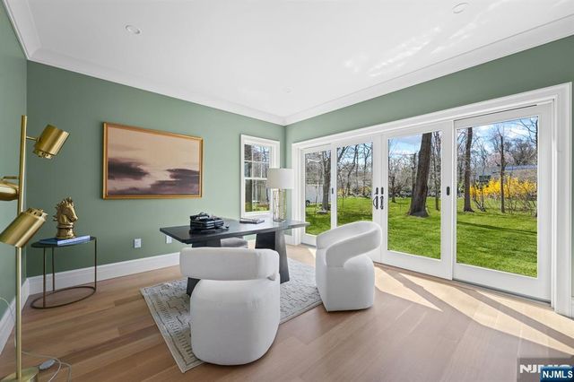 68 Grandview Avenue, Upper Saddle River, NJ 07458
