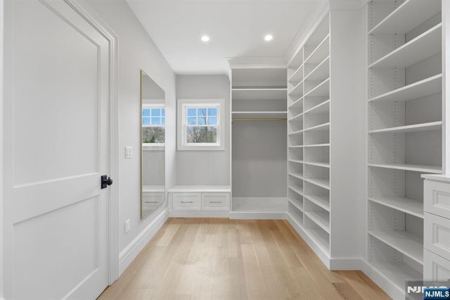 68 Grandview Avenue, Upper Saddle River, NJ 07458