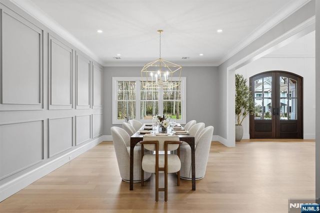 68 Grandview Avenue, Upper Saddle River, NJ 07458