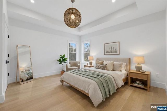 68 Grandview Avenue, Upper Saddle River, NJ 07458