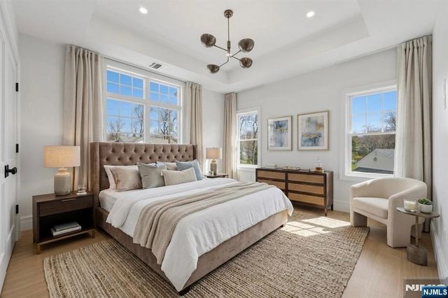 68 Grandview Avenue, Upper Saddle River, NJ 07458