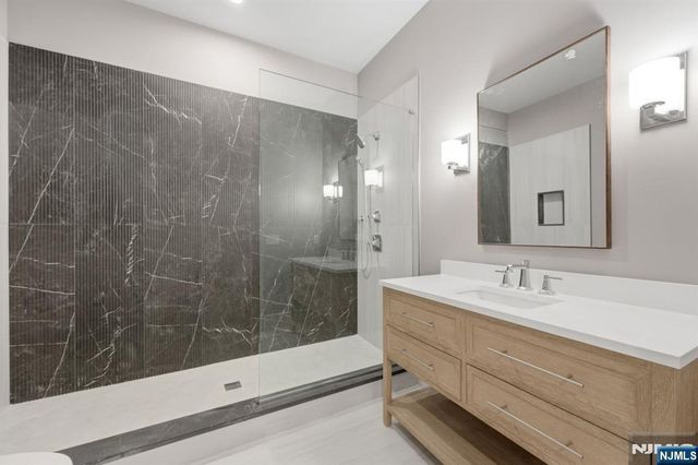 68 Grandview Avenue, Upper Saddle River, NJ 07458
