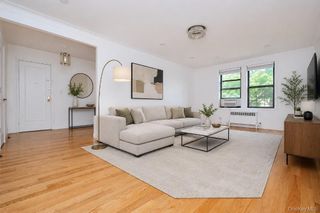 1 Broad Parkway 5R, White Plains, NY 10601
