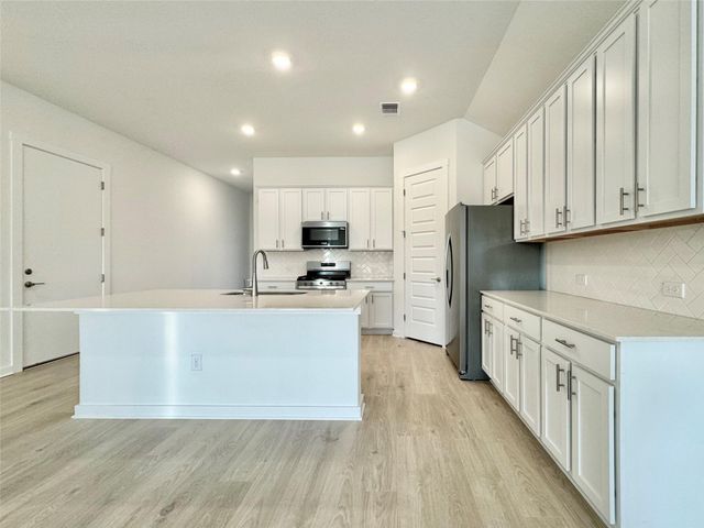 329 Tinto ST, Leander, TX 78641
