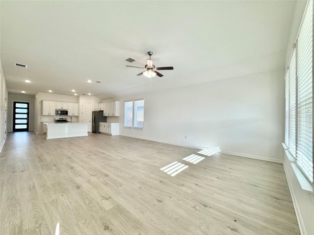 329 Tinto ST, Leander, TX 78641