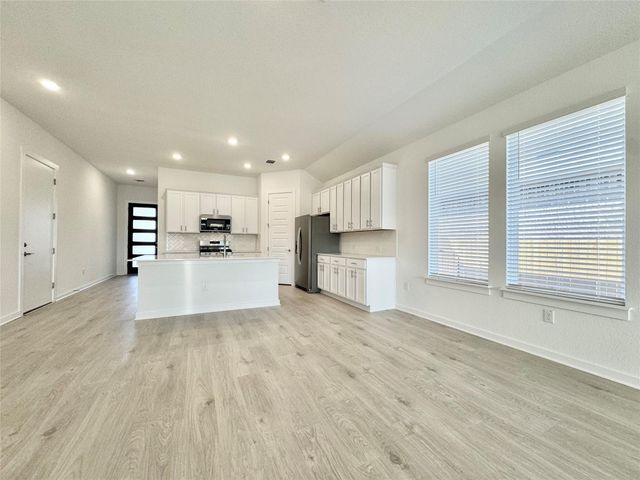 329 Tinto ST, Leander, TX 78641