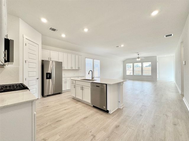 329 Tinto ST, Leander, TX 78641