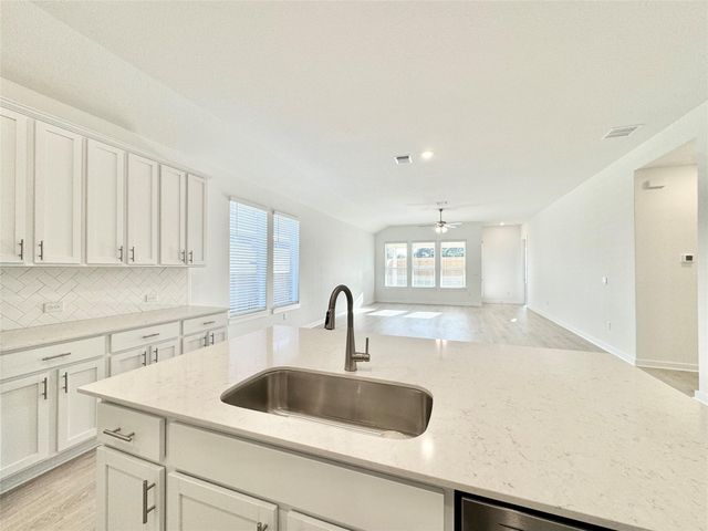 329 Tinto ST, Leander, TX 78641