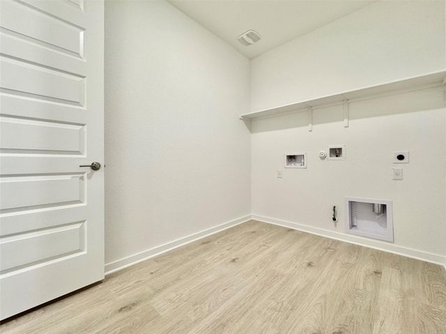329 Tinto ST, Leander, TX 78641