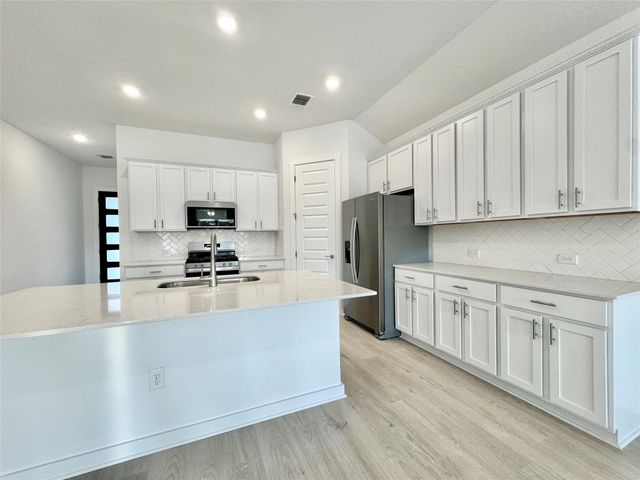 329 Tinto ST, Leander, TX 78641