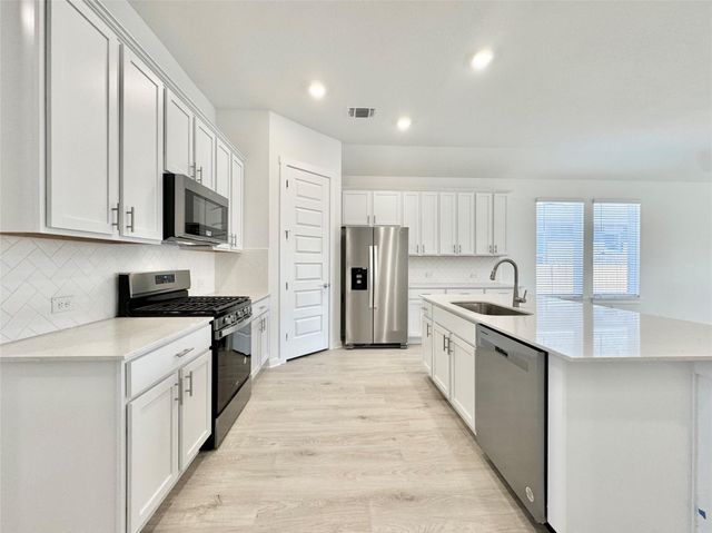 329 Tinto ST, Leander, TX 78641