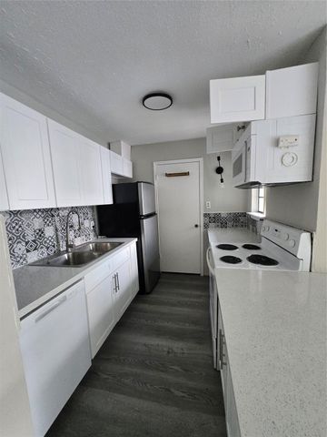 9550 Deering Drive 408, Houston, TX 77036