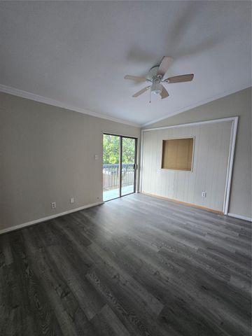 9550 Deering Drive 408, Houston, TX 77036
