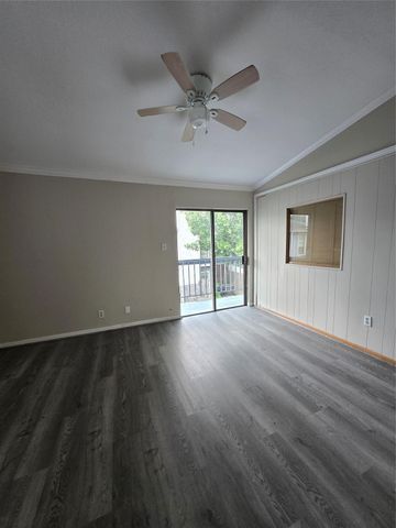 9550 Deering Drive 408, Houston, TX 77036