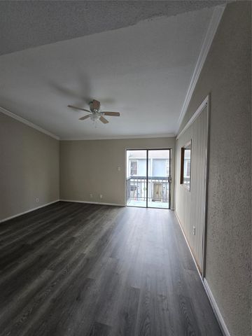 9550 Deering Drive 408, Houston, TX 77036