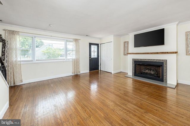 1177 LAWNTON AVE, West Deptford, NJ 08096