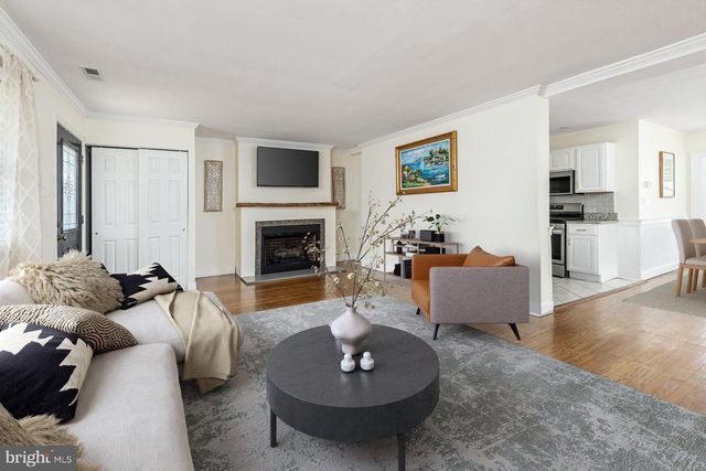 1177 LAWNTON AVE, West Deptford, NJ 08096