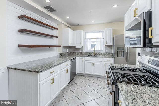 1177 LAWNTON AVE, West Deptford, NJ 08096
