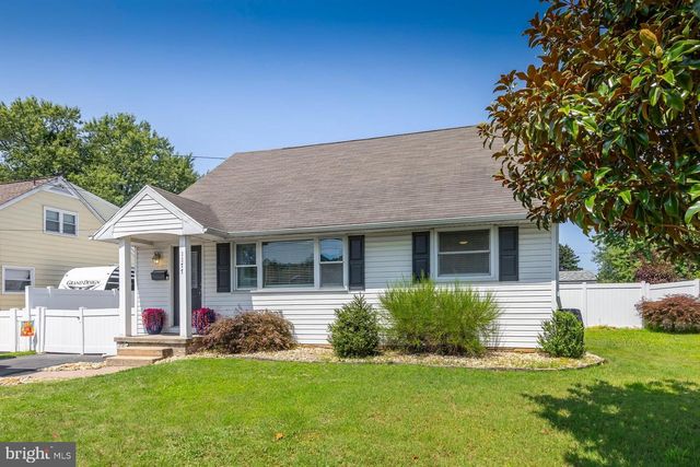 1177 LAWNTON AVE, West Deptford, NJ 08096