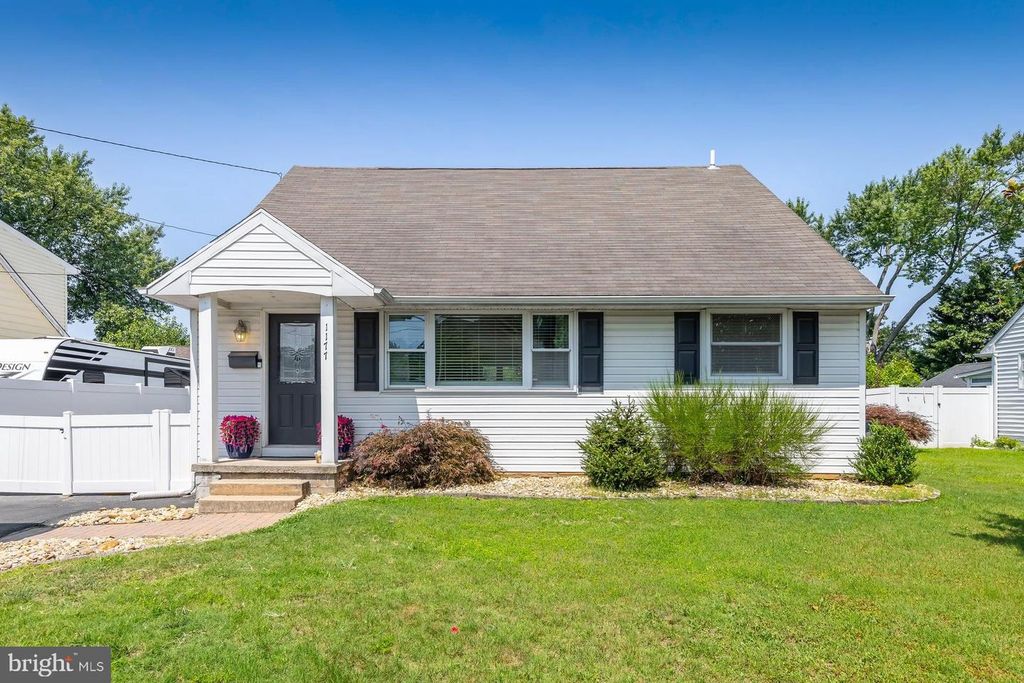 1177 LAWNTON AVE, West Deptford, NJ 08096