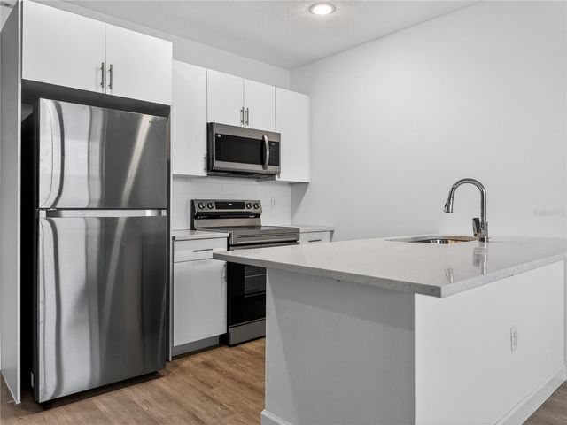 612 TRIKOMO DRIVE, Davenport, FL 33896