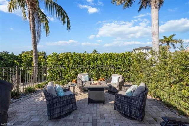 507 99th AVE N, Naples, FL 34108