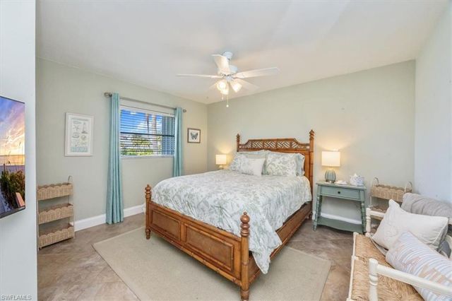 507 99th AVE N, Naples, FL 34108