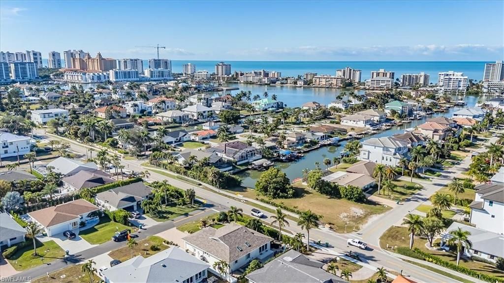 507 99th AVE N, Naples, FL 34108