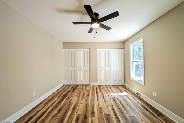 130 Roswell Drive, Kernersville, NC 27284