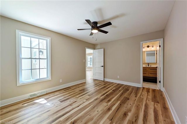 130 Roswell Drive, Kernersville, NC 27284