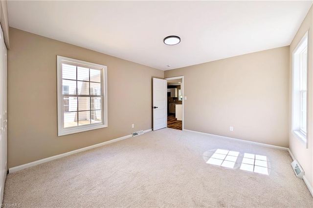 130 Roswell Drive, Kernersville, NC 27284