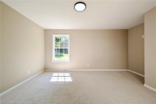 130 Roswell Drive, Kernersville, NC 27284