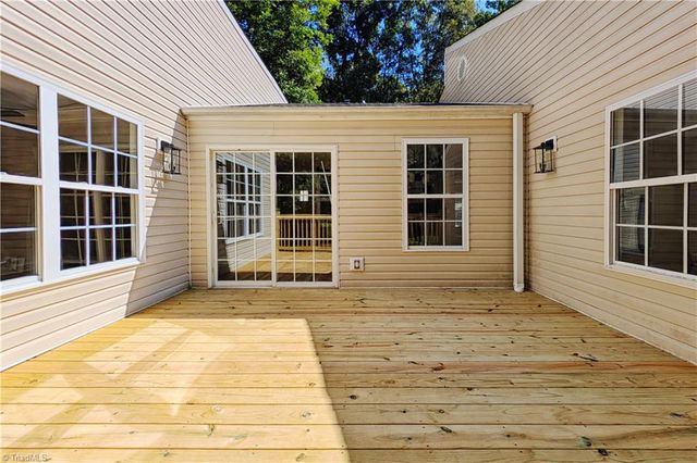 130 Roswell Drive, Kernersville, NC 27284
