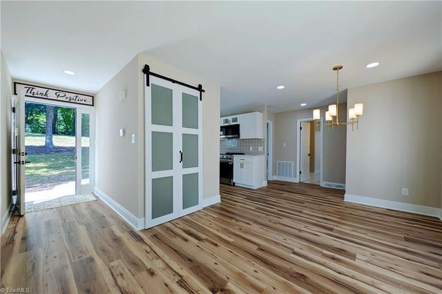 130 Roswell Drive, Kernersville, NC 27284