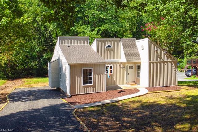 130 Roswell Drive, Kernersville, NC 27284