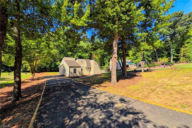 130 Roswell Drive, Kernersville, NC 27284