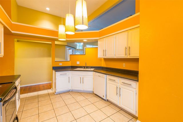 4103 Meadow Drive, Grapevine, TX 76051