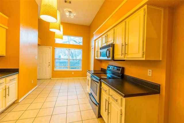 4103 Meadow Drive, Grapevine, TX 76051